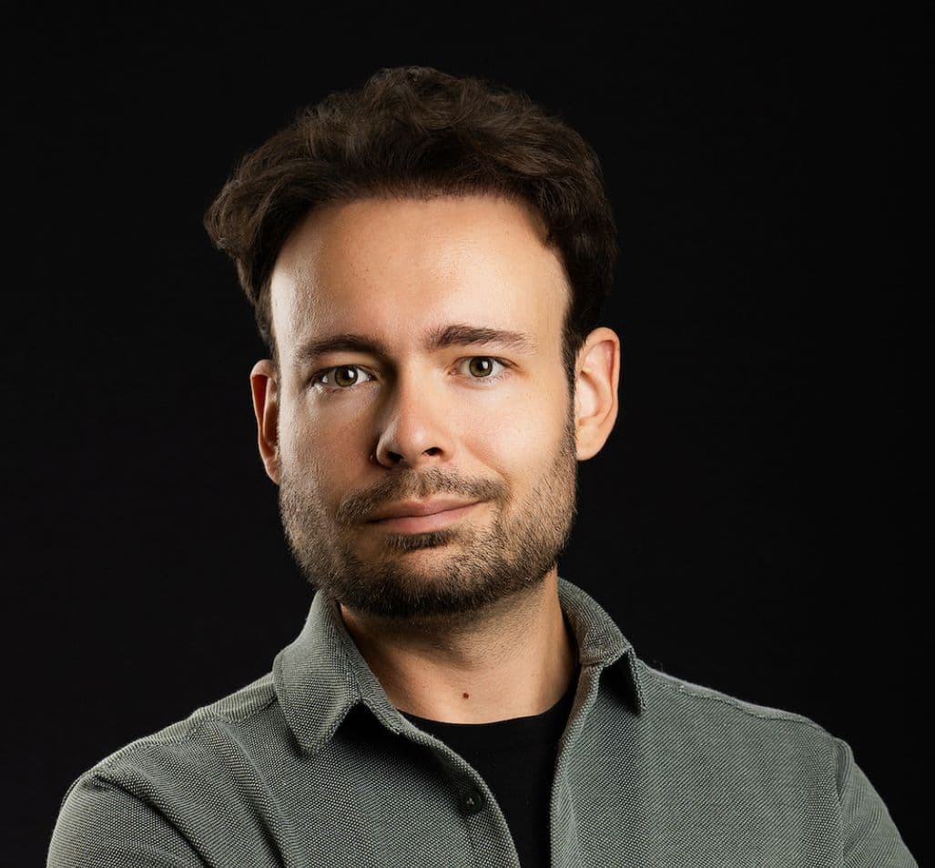 Testimonial portrait