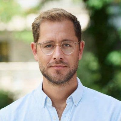 Testimonial portrait